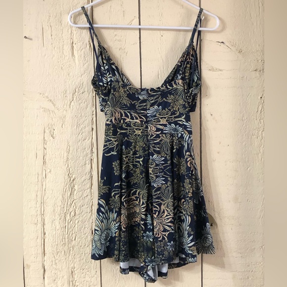 L’atiste Navy Romper - Picture 3 of 8